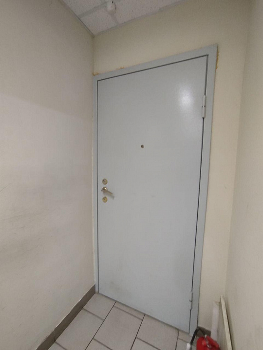 Сдаётся 1 этаж в ТЦ на 1 линии, 638 кв.м фото