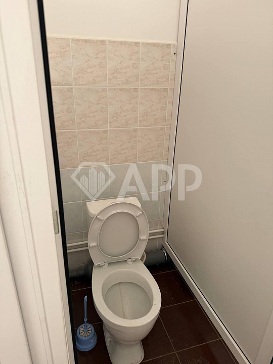 Продам коммерческое помещение под хостел (или свободного назначения) фото