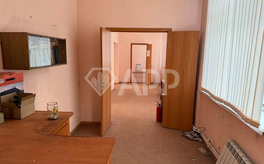 Продам коммерческое помещение под хостел (или свободного назначения) фото