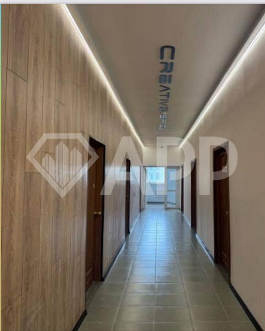 Продажа кабинета в доходном бизнес центре фото