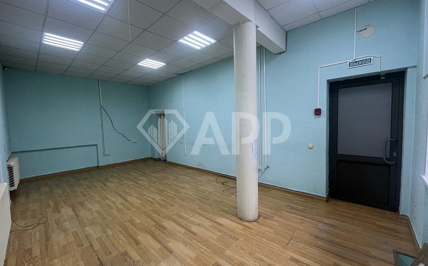 Аренда отдельно стоящего здания, 112.6 м², с парковкой фото