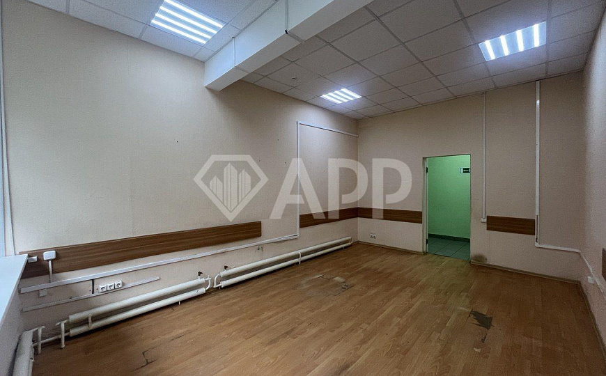 Аренда отдельно стоящего здания, 112.6 м², с парковкой фото