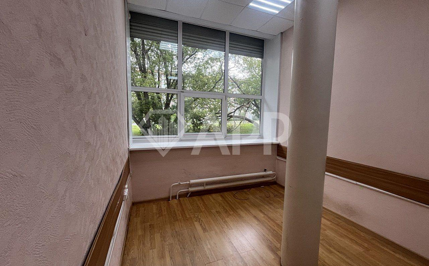 Аренда отдельно стоящего здания, 112.6 м², с парковкой фото