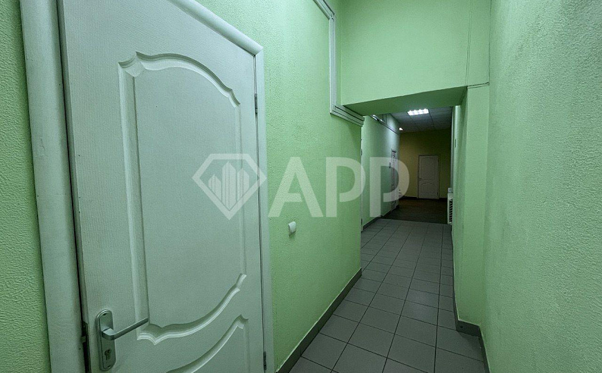 Аренда отдельно стоящего здания, 112.6 м², с парковкой фото