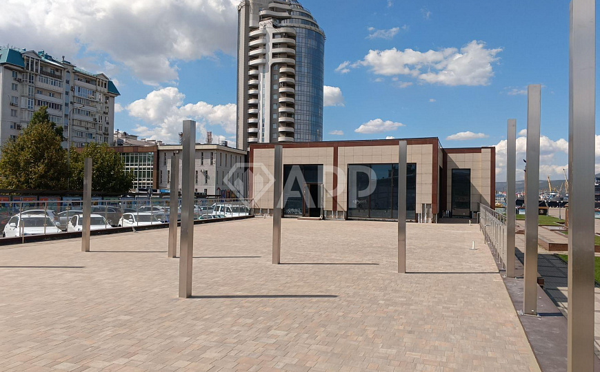 Сдаю помещение свободного назначения, 333 м² фото