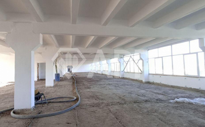 Сдам отдельно стоящее здание, 5 300 м² фото