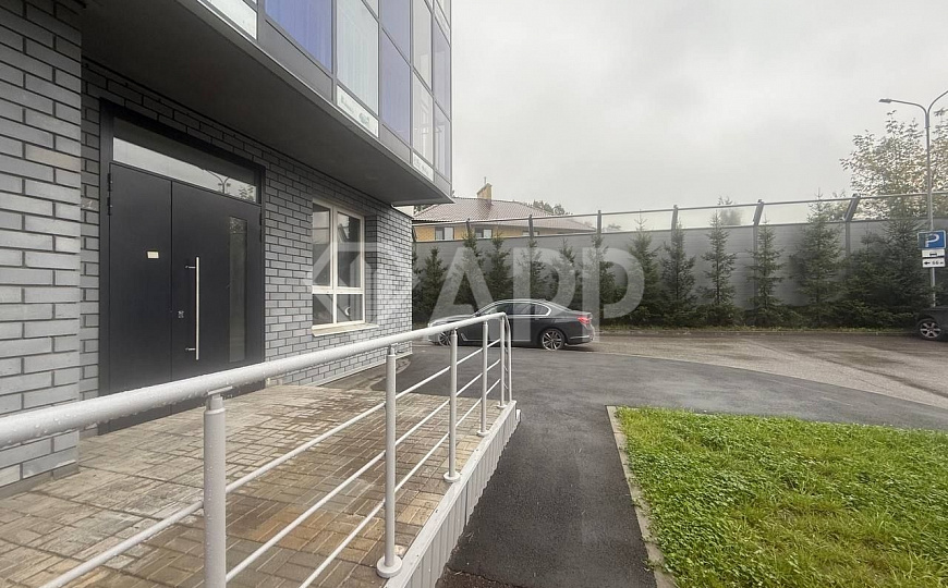 Помещение свободного назначения 114м2 в новом ЖК фото