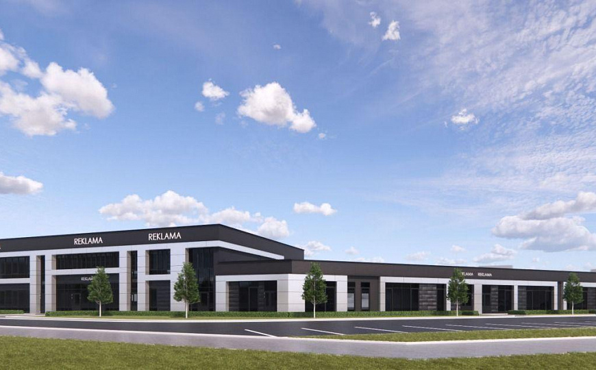 Аренда,  в новом ТЦ на Фоменко торговые и офисные помещения. фото