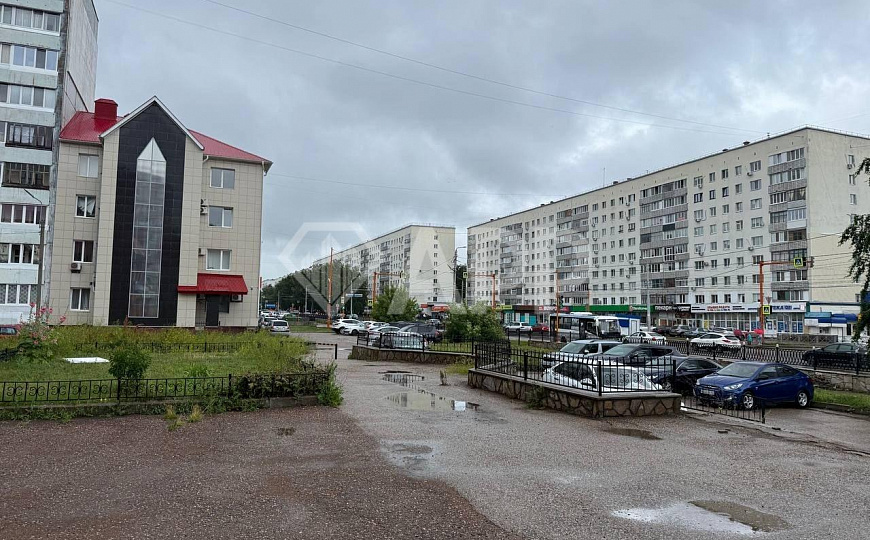 Помещение свободного назначения на красной линии фото