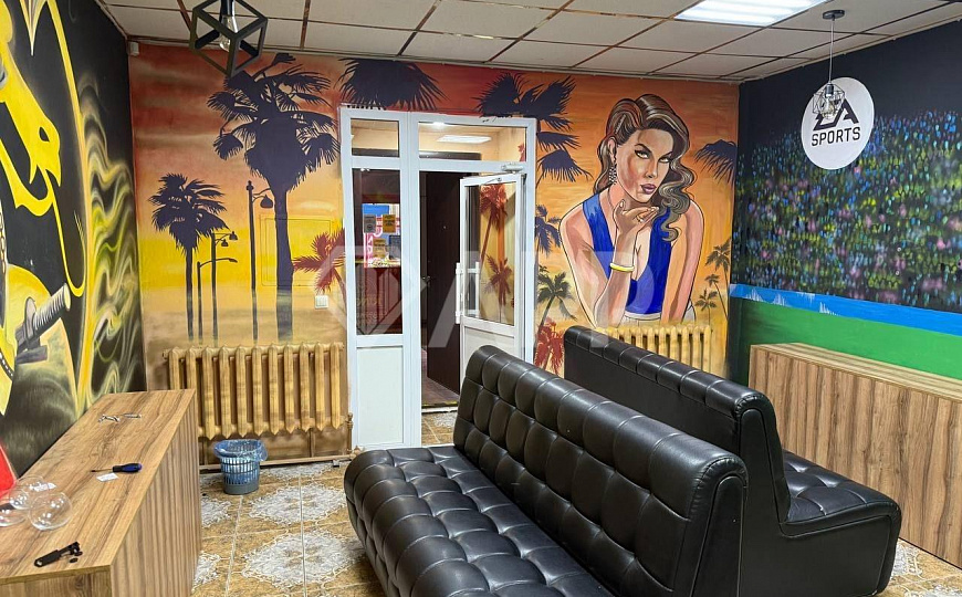 Помещение свободного назначения на красной линии фото