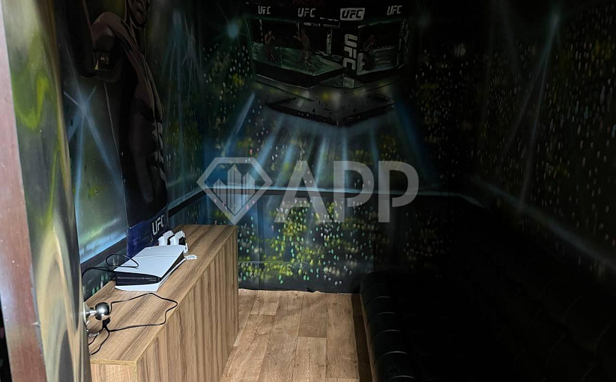 Помещение свободного назначения на красной линии фото