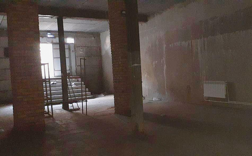 Тёплое помещение на первой линии. фото