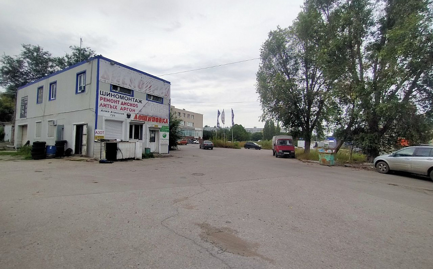 Тёплое помещение на первой линии. фото