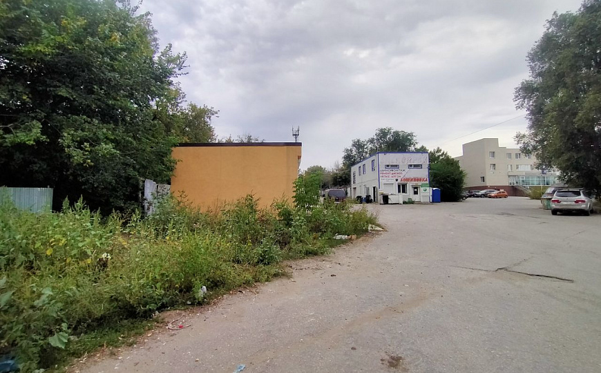 Тёплое помещение на первой линии. фото