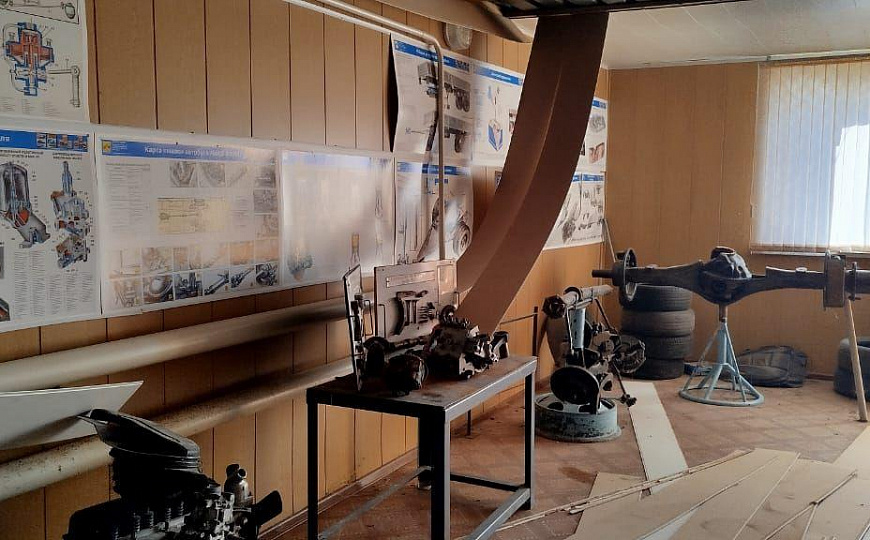 Помещения с ямой под автосервис, склад, производство от 53 до 600 м² фото