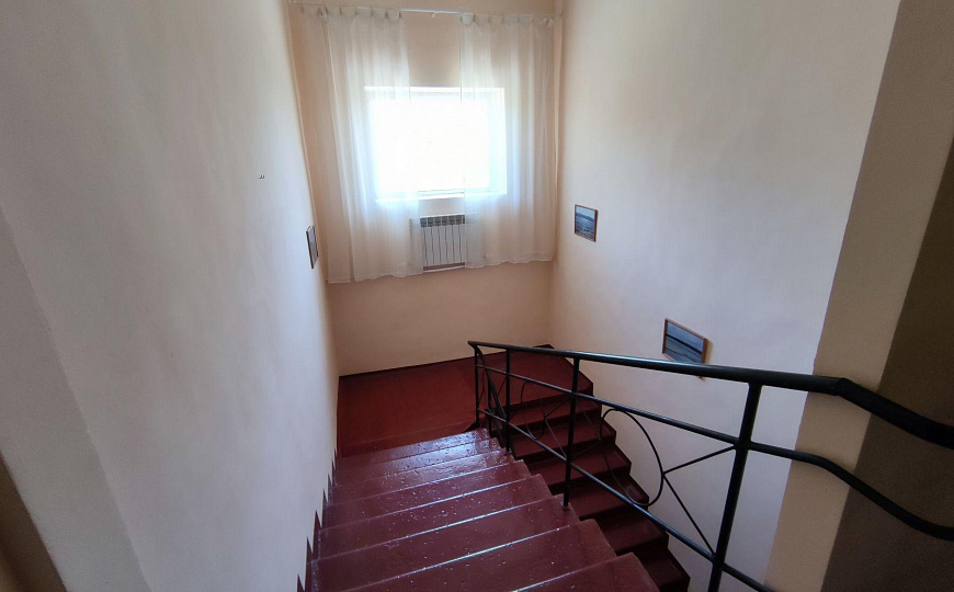 Производственное помещение, 1 500 м² фото