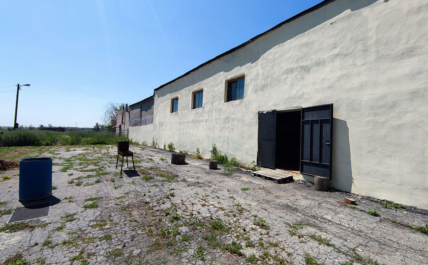 Производственное помещение, 1 500 м² фото