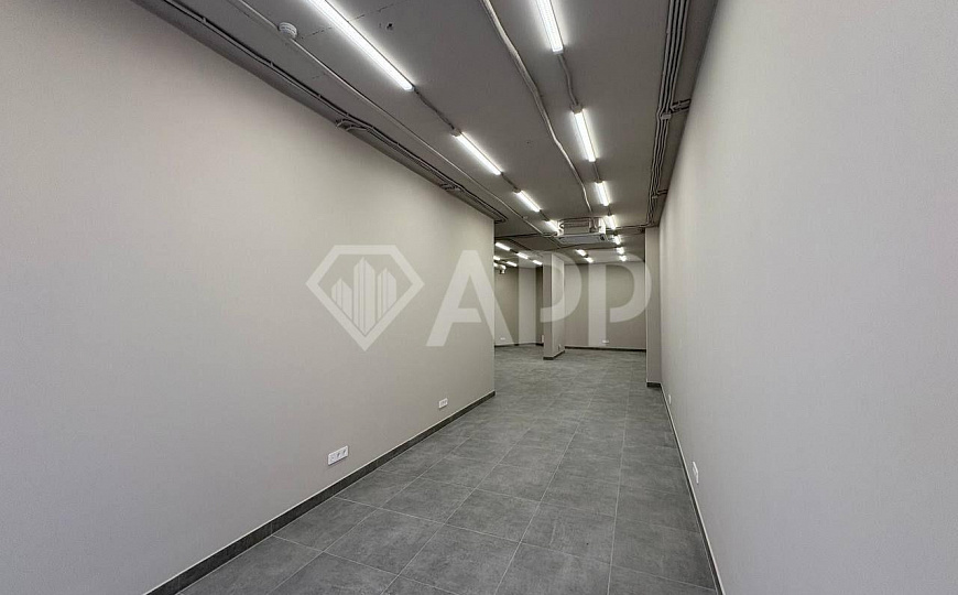 Сдаю торговое помещение 78 м² фото