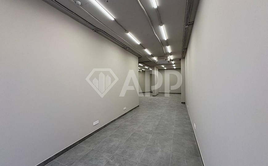 Сдаю торговое помещение 78 м² фото