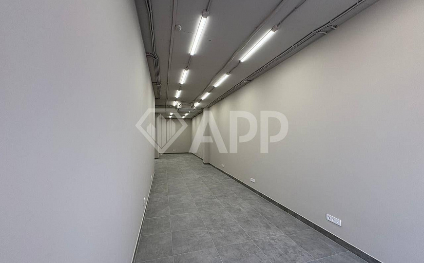 Сдаю торговое помещение 78 м² фото