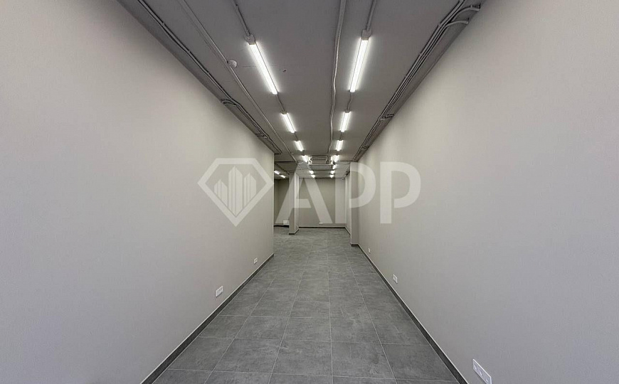 Сдаю торговое помещение 78 м² фото