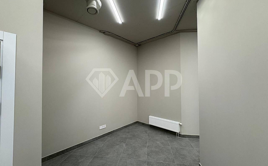 Сдаю торговое помещение 78 м² фото