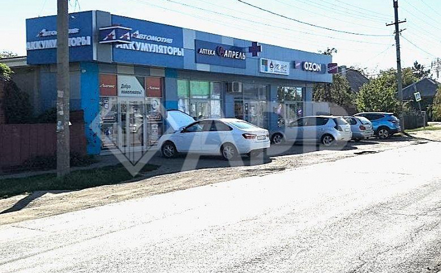 Сдаю торговое помещение, 81,7 м² фото