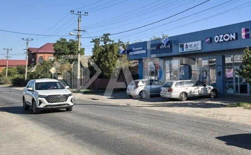 Сдаю торговое помещение, 81,7 м² фото