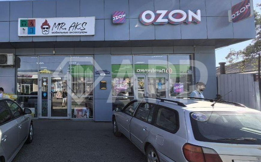 Сдаю торговое помещение, 81,7 м² фото