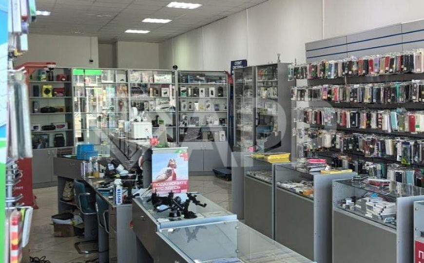 Сдаю торговое помещение, 81,7 м² фото