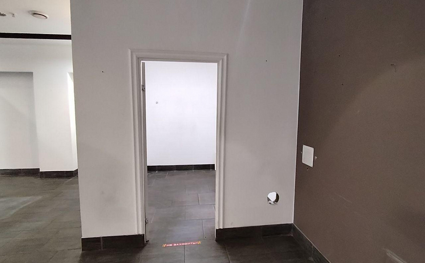 Сдам помещение в ТЦ Вертикаль фото