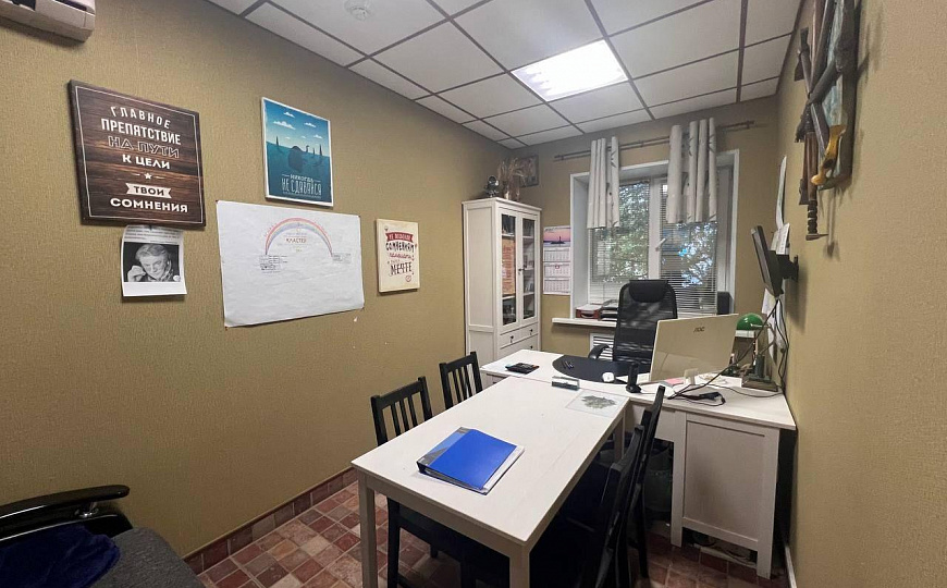 Продается здание 385м2 на первой линии фото