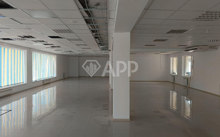 Сдам торговое помещение, от 75 до 205 м² фото