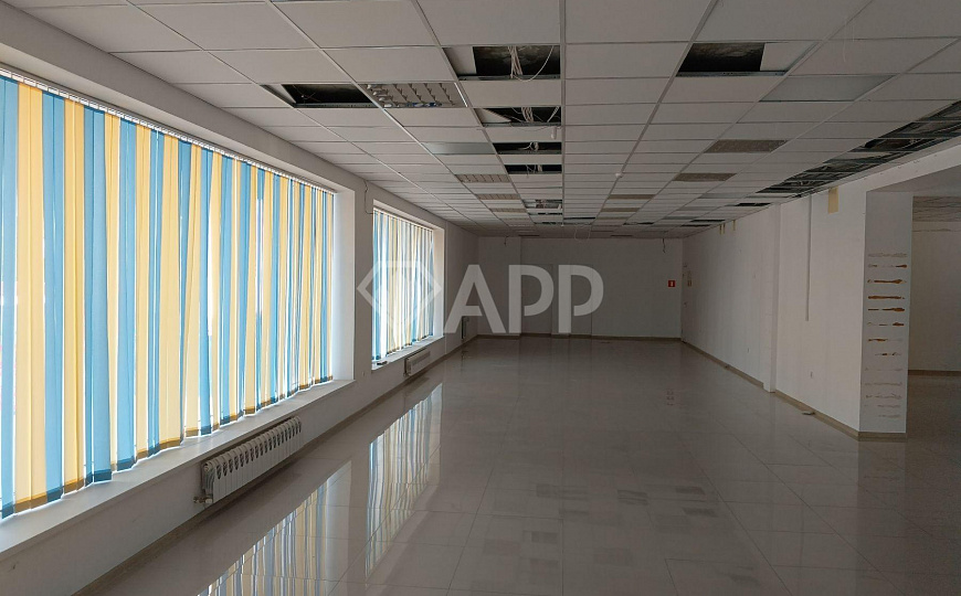 Сдам торговое помещение, от 75 до 205 м² фото