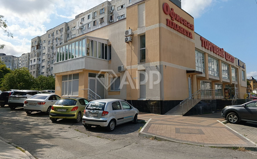 Сдам торговое помещение, от 75 до 205 м² фото