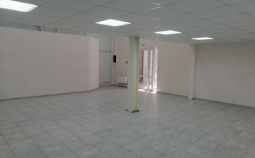 Помещение свободного назначения/Магазин 100м2 фото