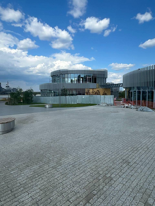 Сдаю помещение с террасой в новом гастрокомплексе на набережной ! фото