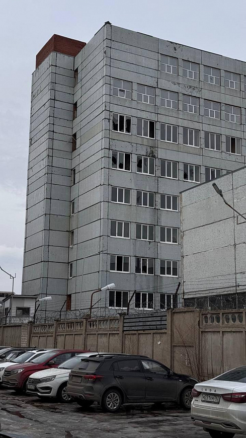 Продажа здания гостиницы 4 341 м² с земельным участком фото