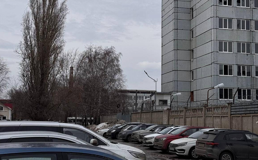 Продажа здания гостиницы 4 341 м² с земельным участком фото