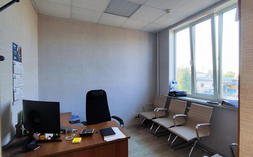 Сдам офисное помещение на 4 комнаты, 74,3 м² фото