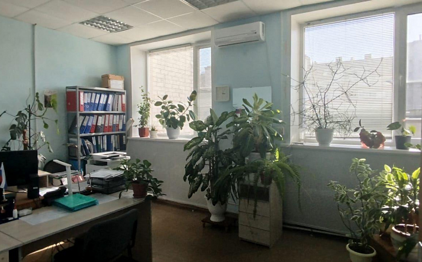 Блок помещений с мебелью и сплитами, 96 м² фото