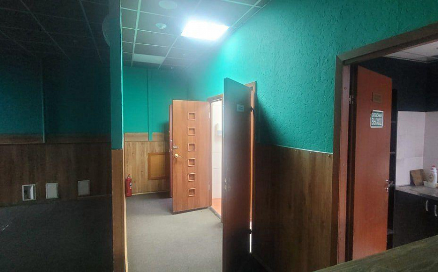 Свободного назначения 448,6 м2 фото