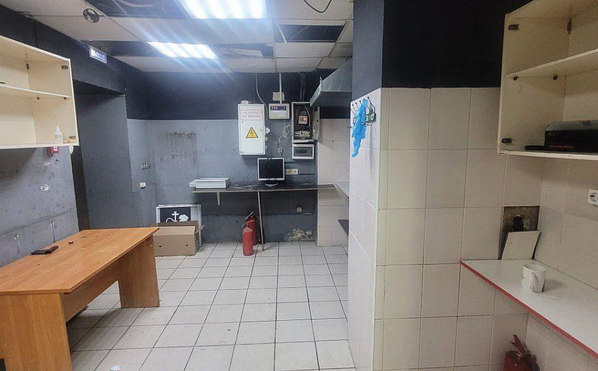 Свободного назначения 448,6 м2 фото