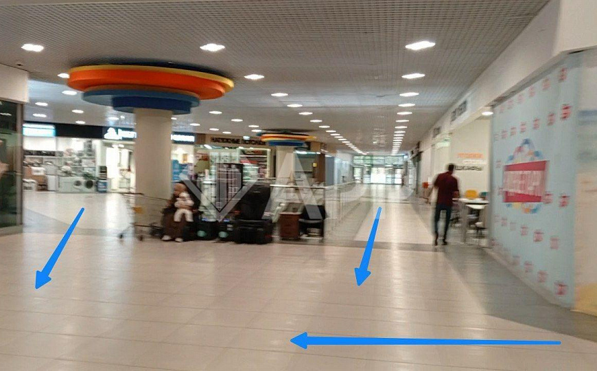 ПСН с центральным расположением - вход через вход в ТЦ и вход из гипермаркета Лента фото