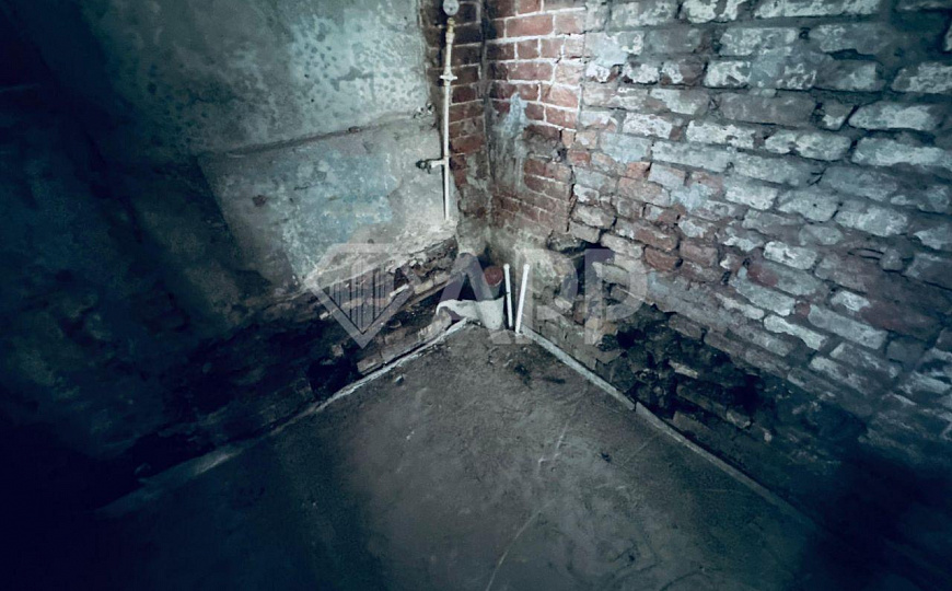 Трафик/парковка/большие окна/реклама/2входа фото