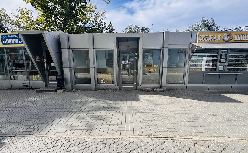 Павильон в проходном месте 20 м² фото