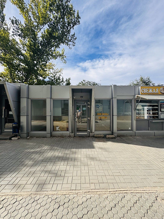 Павильон в проходном месте 20 м² фото