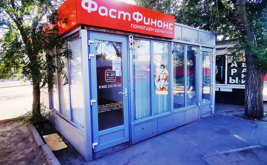 Павильон в очень проходном месте, 12,5 и 25 м2 фото