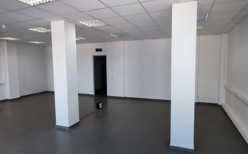 Офисное помещение на 1ой линии, 500 м² фото