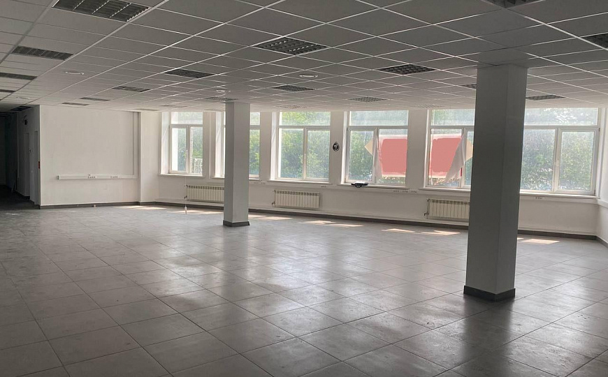 Офисное помещение на первой линии, 492 м² фото